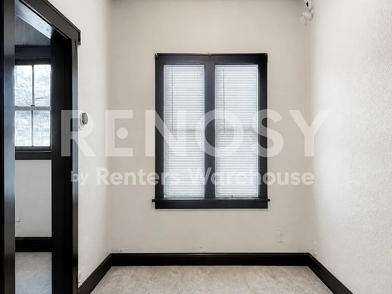 3015 Girard Ave N #1 — Photo 6