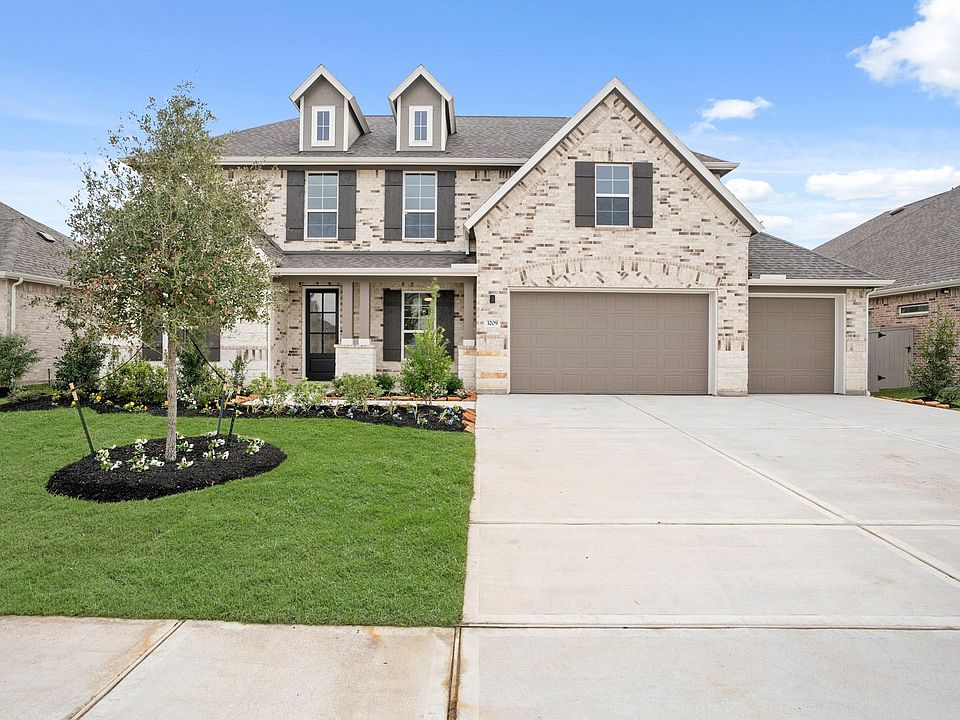 1st image of 1829 N Wildflower Dr