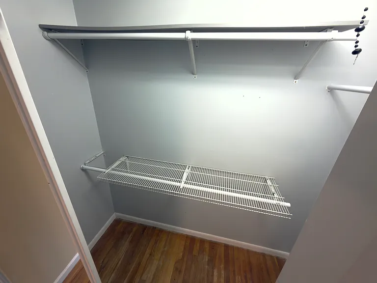 392 Riddle Rd #4 — Photo 8