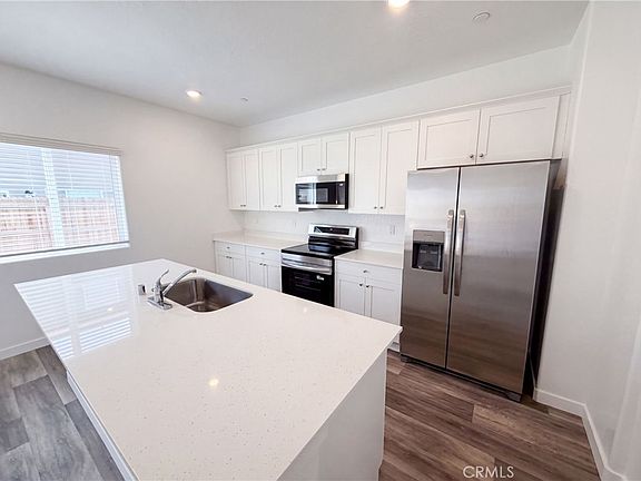 2nd image of 4472 Bellaire Ave
