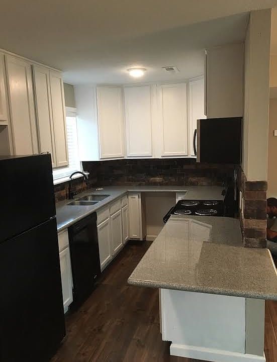 1st image of 806 Oran Cir APT C