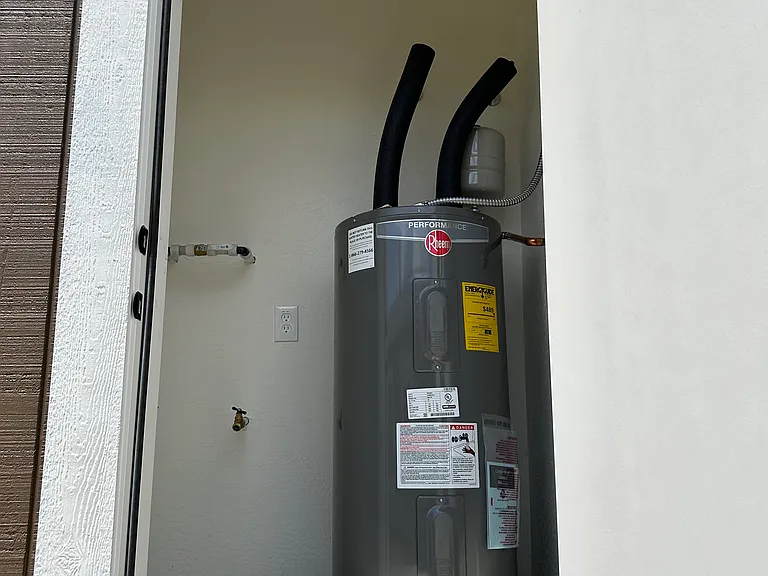 1048 Whipple St #D — Photo 34