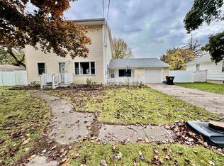 15484 Eastwood Dr, Monroe, MI 48161