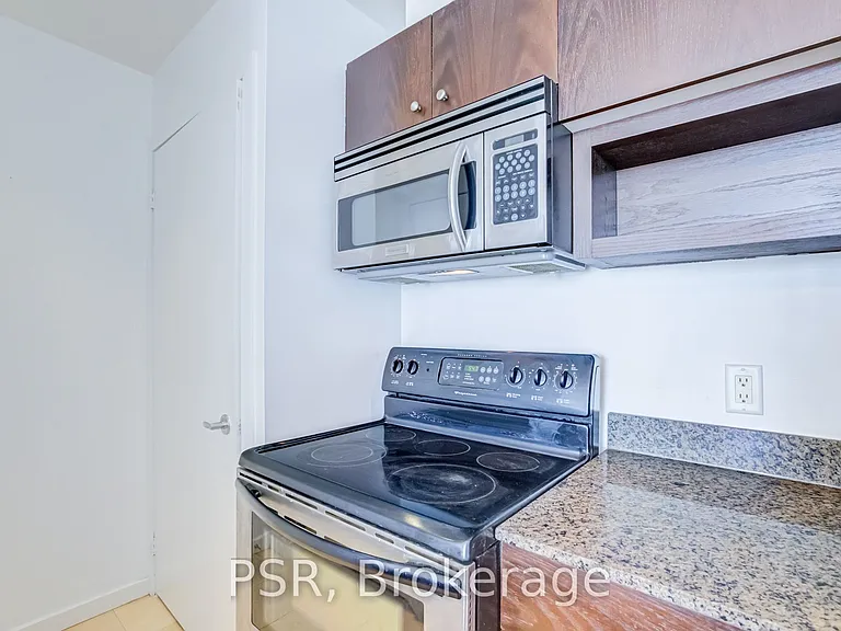 218 Queens Quay W #1506 — Photo 16