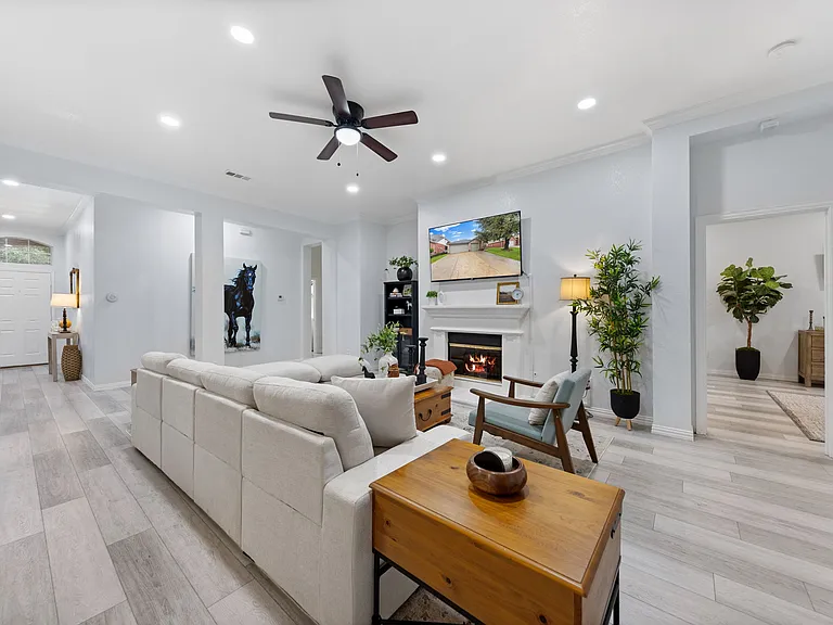 4835 Crown Dr — Photo 50