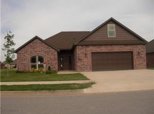3002 16th St, Rogers, AR 72756