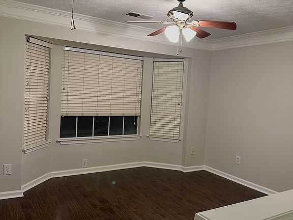 4th image of 3309 Merlot Ct