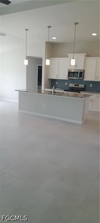 3 bed, 2.0 bath, 1776 sqft, $2,200 — Photo 4