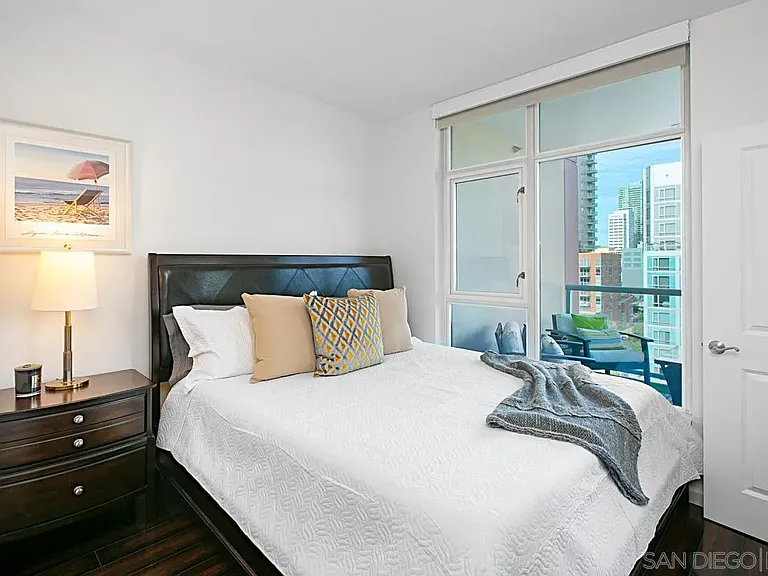427 9th Ave #808 — Photo 12