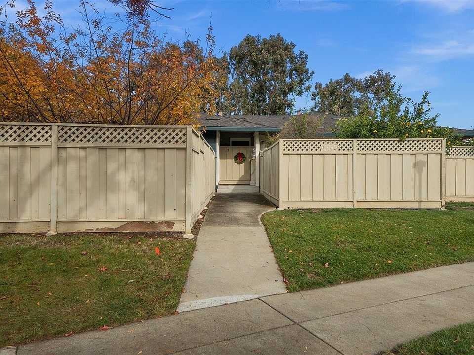 1st image of 7053 Rainbow Dr APT 5