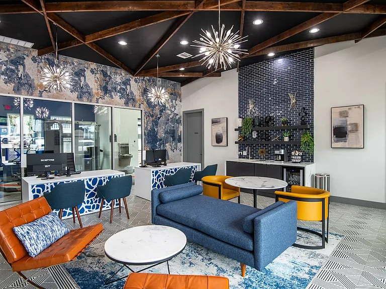 Leasing Center