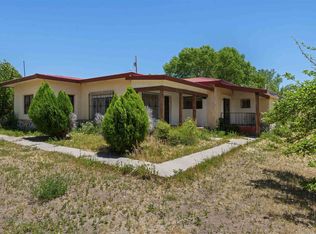 28 County Road 88, Chimayo, NM 87522