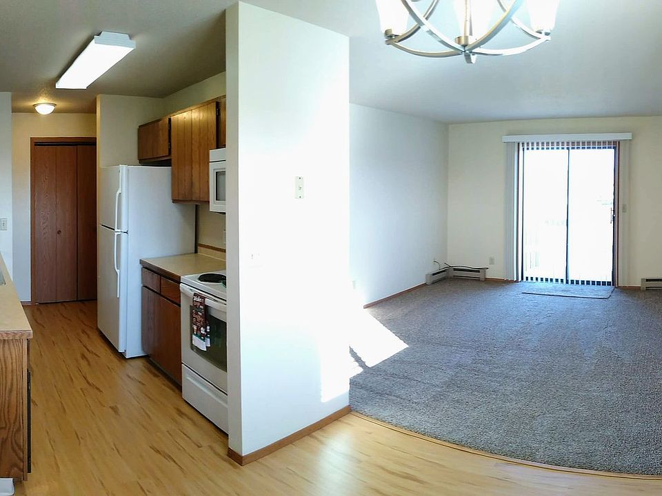 1st image of 3220 9th St S APT 301
