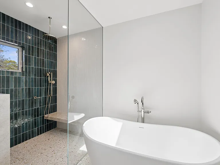 2406 Noyac Rd — Photo 14