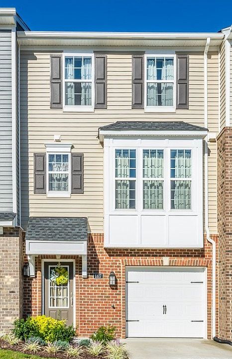1st image of 1317 Claytor Ln
