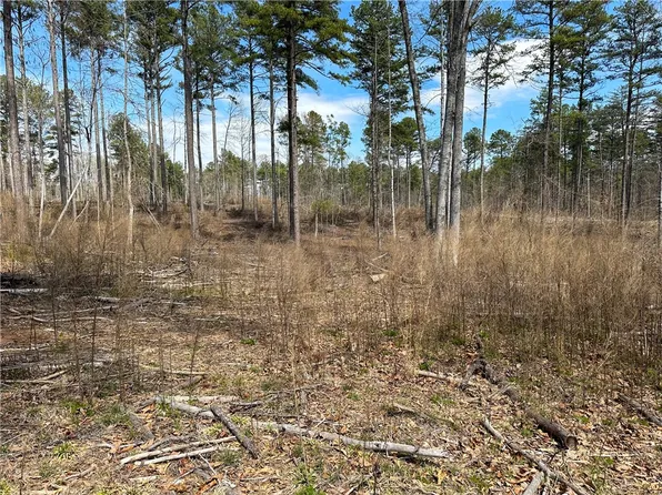 7 Eight Coffee Night Life Rd, Walhalla, SC 29691