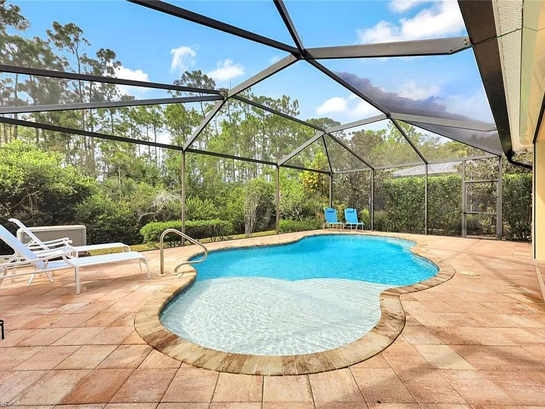 7655 Martino Cir — Photo 27