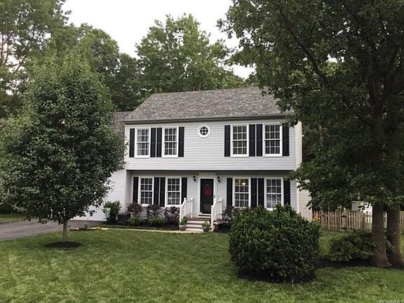3rd image of 9009 Wildtree Dr