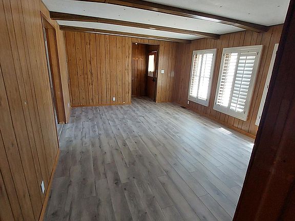 4th image of 324 W Blanco Blvd #25