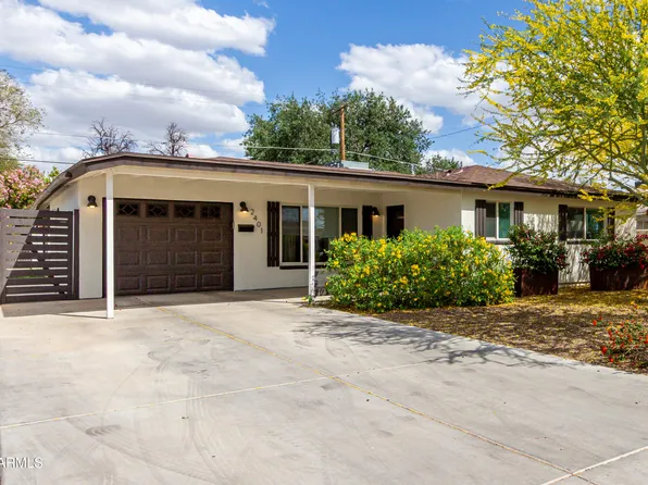 2401 N 37TH Way, Phoenix, AZ 85008