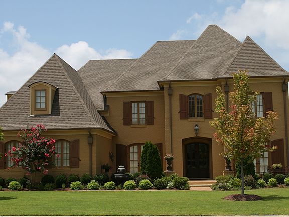 Exclusive Neighborhood!