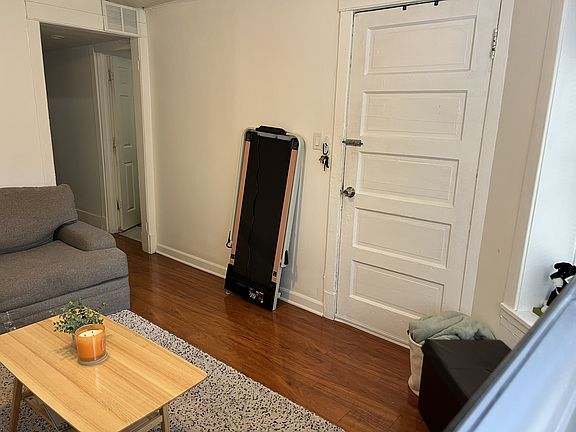 5th image of 3241 N Lawndale Ave APT 1