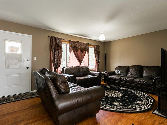 5th image of 13898 Starlite Dr