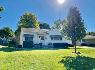 2314 Helmer St, Sioux City, IA 51103