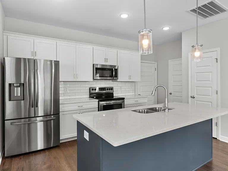 1067 Emery Bay Cir — Photo 9
