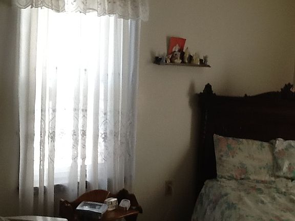 3rd image of 66 Lincoln Ave
