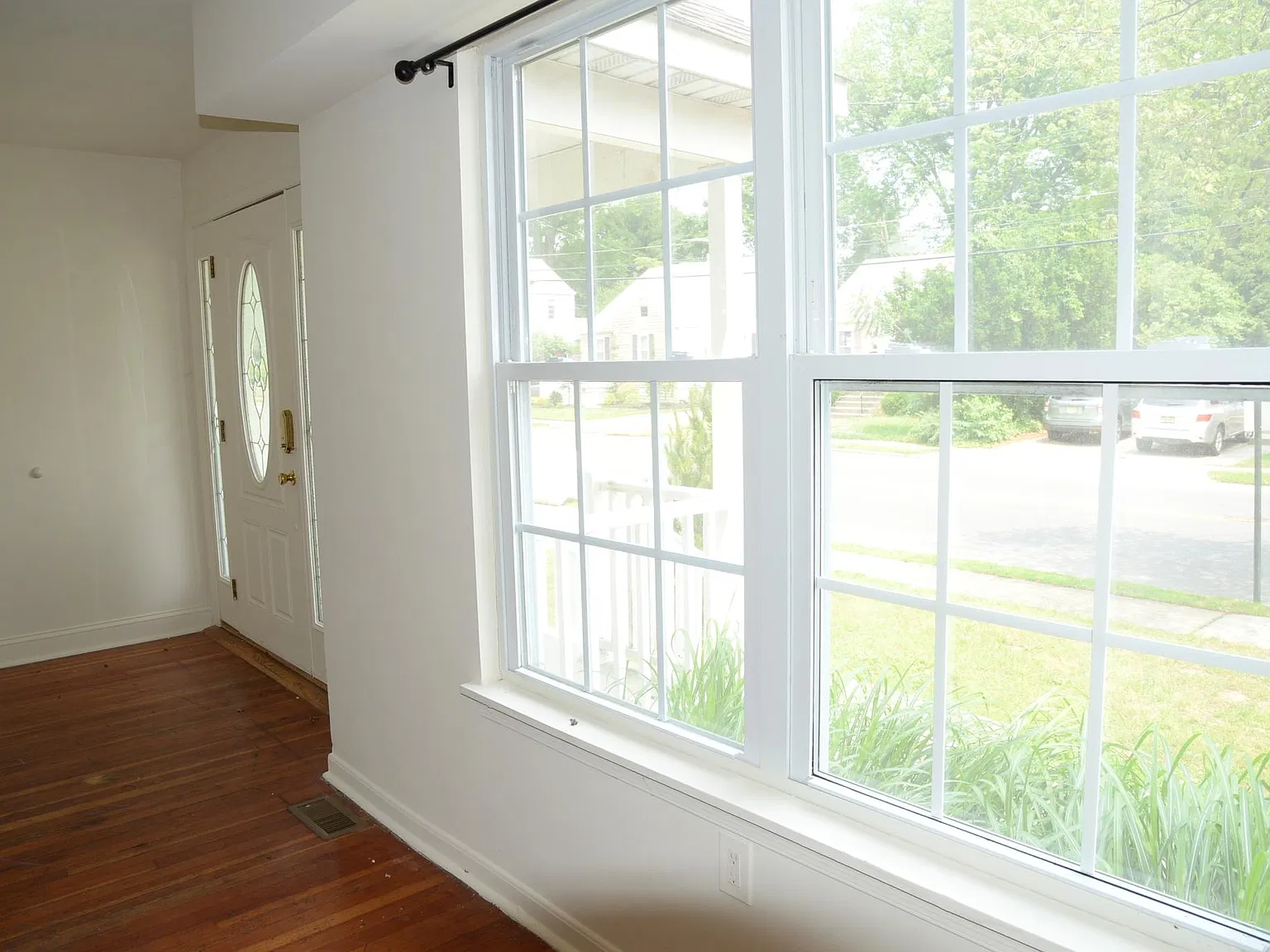 410 W High St — Photo 2