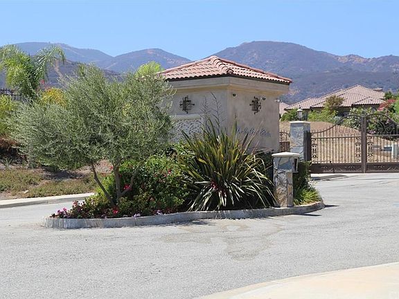 2nd image of 1298 Amin Cir