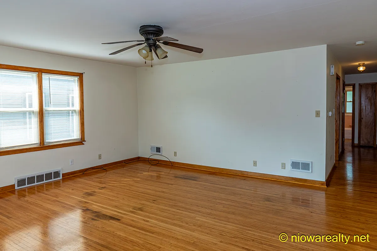 Building Photo - 1006 N Delaware Ave