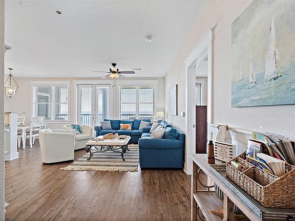 4th image of 26570 Bay Water Dr Unit 202