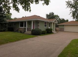 8535 Greenway Ave S, Cottage Grove, MN 55016