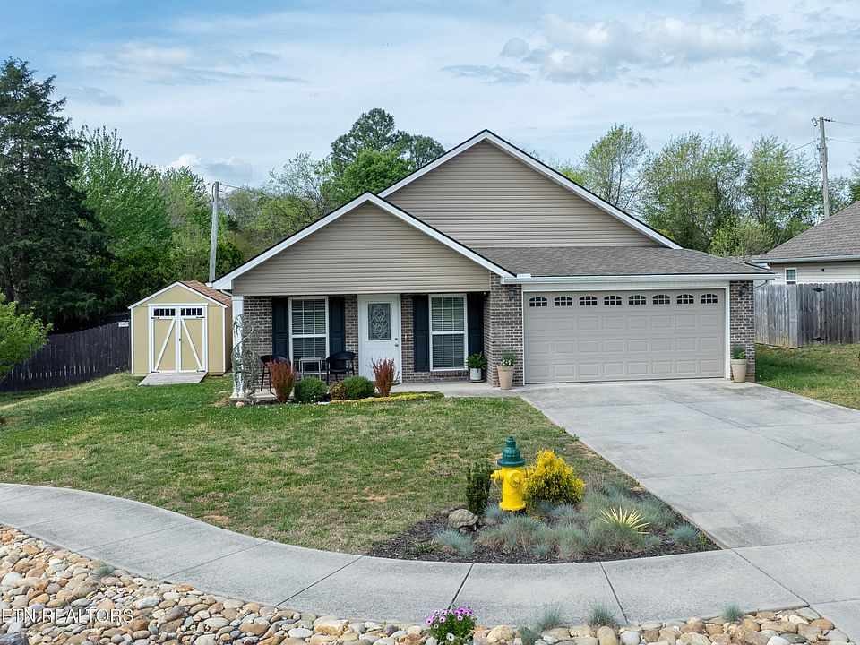 1st image of 120 Bellas Way