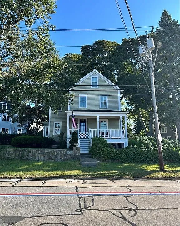 120 Hope St