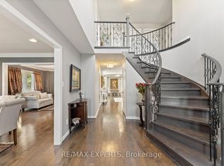 286 Kirby Cres, Newmarket, ON L3X1H4