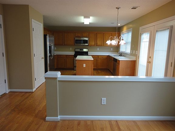 4th image of 3524 Chastain Glen Ln NE