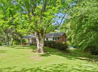 12 Mulberry Dr, Arden, NC 28704