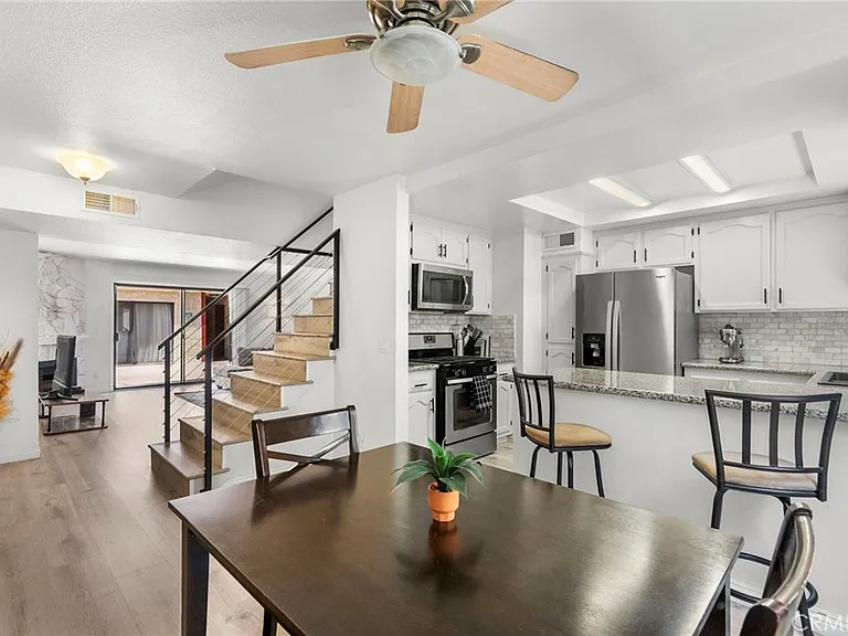 11274 Morrison St #2 — Photo 8
