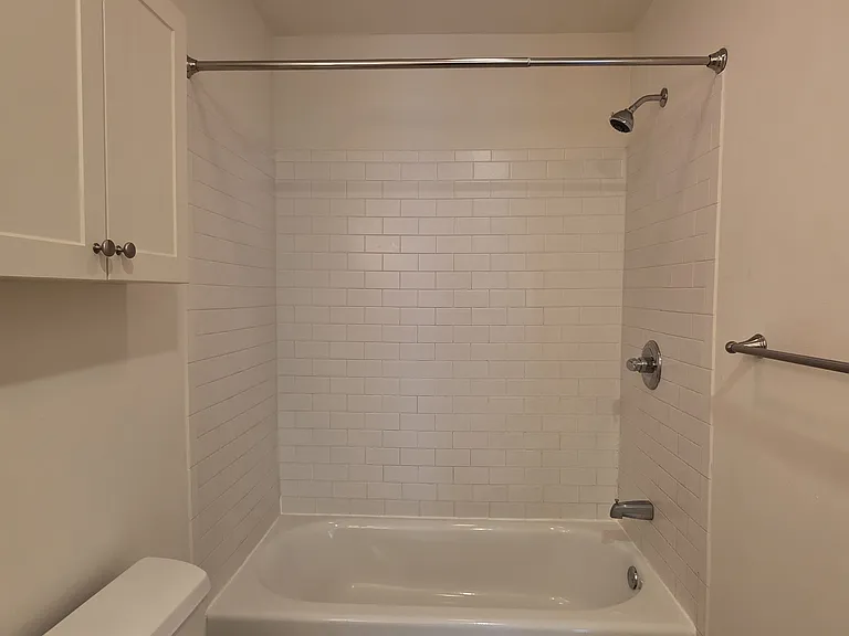 125 N 4th St #401 — Photo 22