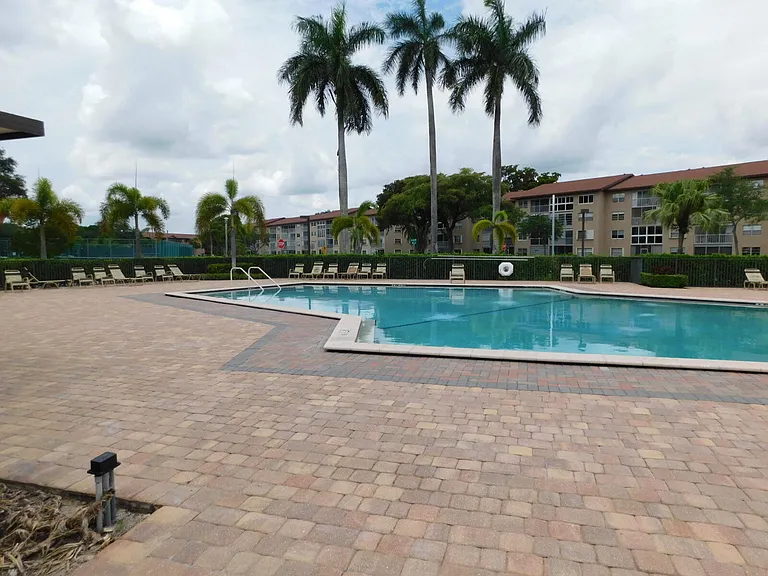 12800 SW 7th Ct #115 — Photo 41