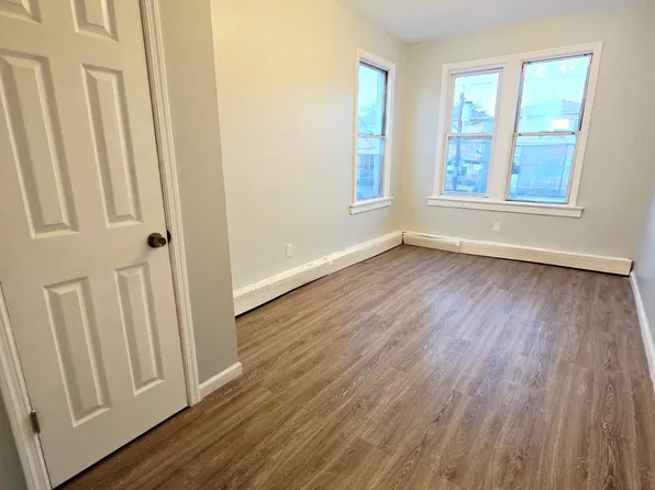 54 Stegman Street image 11 of 12