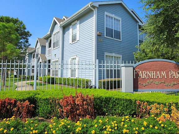 2nd image of 3333 Turtle Creek Dr APT 221