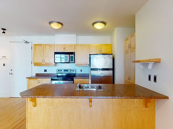 2nd image of 509 Berkley Ave Unit 509