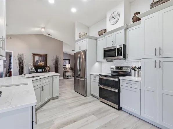 8185 RHANBUOY ROAD, SPRING HILL, FL 34606
