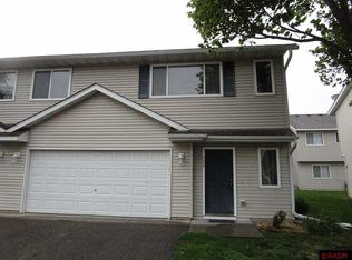 525 Tanager Path, Mankato, MN 56001