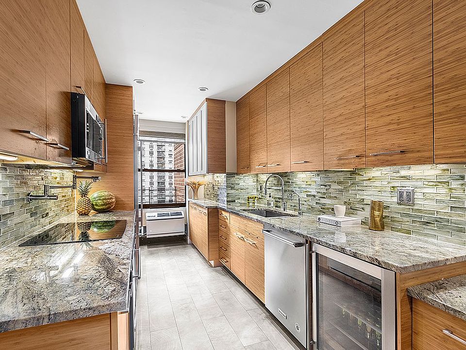 1st image of 2 Tudor City Pl APT 4AS