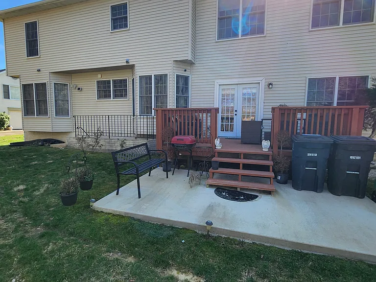 1813 Catherine Fran Dr — Photo 3